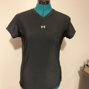Under Armour. Short sleeve v-neck. Athletic top. Youth XL